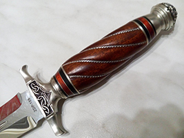 https://knify.com.ua/forum-Knives/Litie/Kingals/KP-4/KP-4-2002KFY.jpg