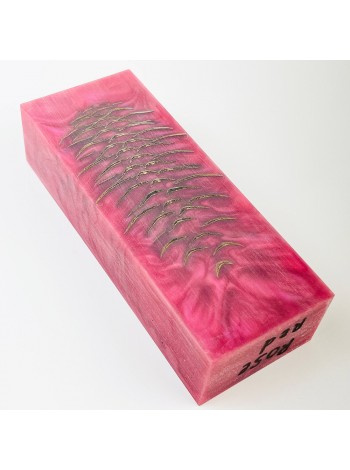 Ялинова шишка в епоксидній смолі (Roze Red)