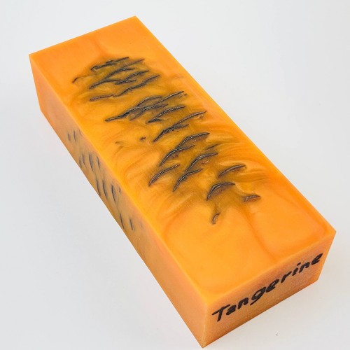 Ялинова шишка в епоксидній смолі (Tangerine)