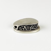 "Карты" вид 2, шампурный тыльник, белая бронза