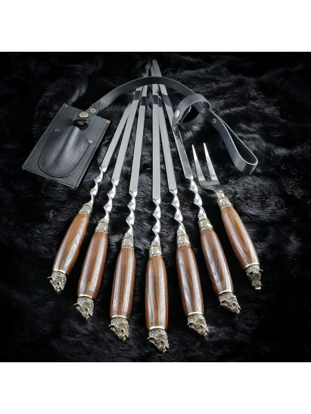 "Кабанчики", шампури + виделка у шкіряному сагайдаку. "Кабанчики", шампури + виделка у шкіряному сагайдаку.